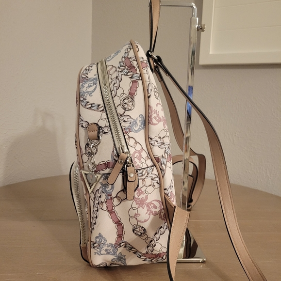 Guess Backpack - Picture 3 of 16